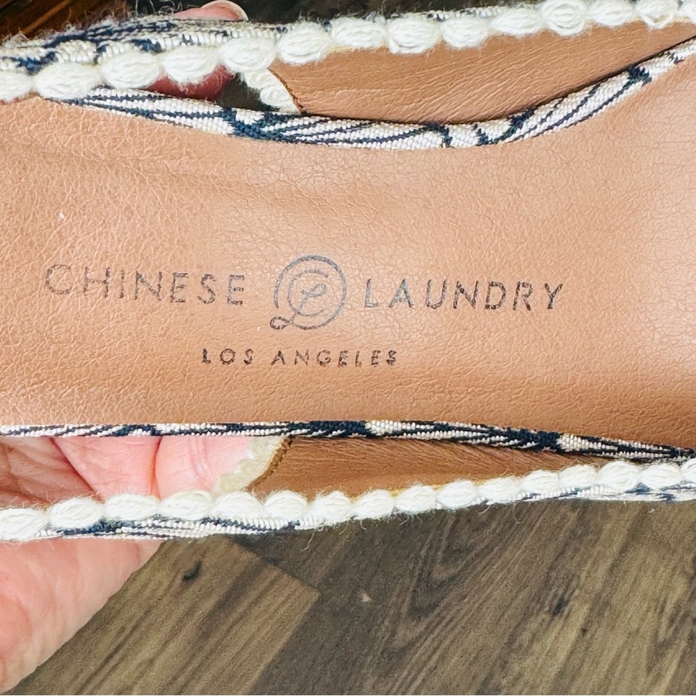 Chinese Laundry Women's Mango Pointed Toe Slingback Pumps Size 8 (38.5) - Picture 15 of 16